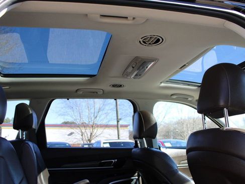 Used 2021 Kia Telluride SX image 37