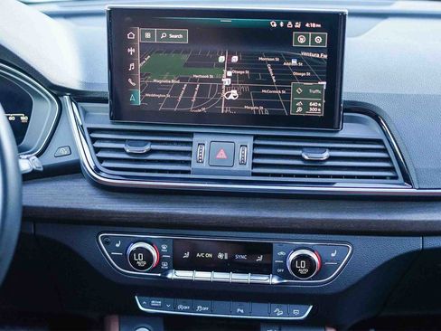 Used 2023 Audi Q5 2.0T Premium Plus w/ Premium Plus Package image 16