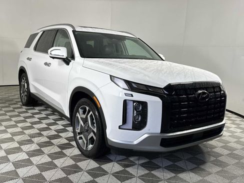 Used 2025 Hyundai Palisade SEL FWD image 1