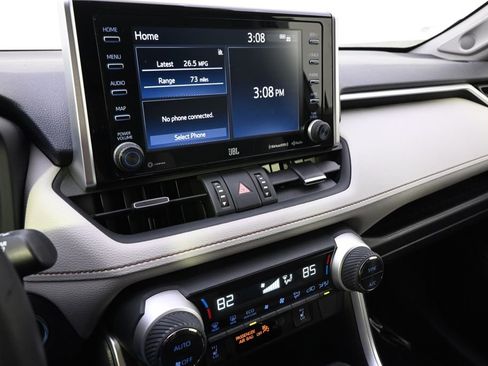 Used 2019 Toyota RAV4 XLE Premium w/ Cold Weather Package AWD/4WD image 28