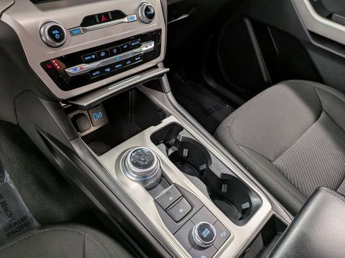 Certified 2023 Ford Explorer XLT w/ Class IV Trailer Tow Package image 14