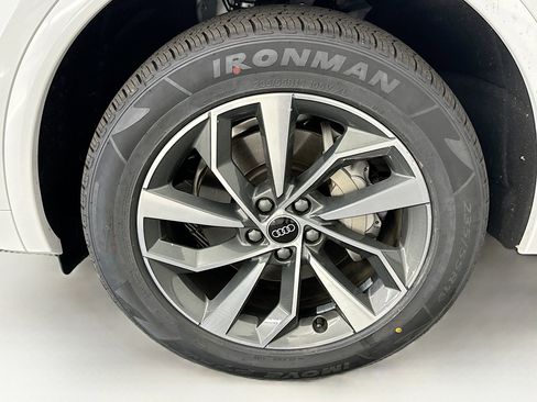 Used 2022 Audi Q5 2.0T Premium Plus AWD/4WD image 11