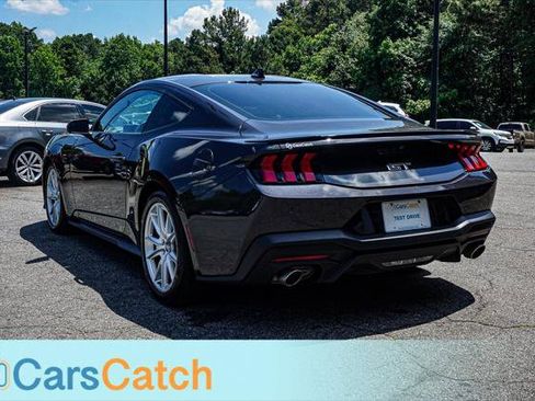 Used 2024 Ford Mustang GT Premium RWD image 13