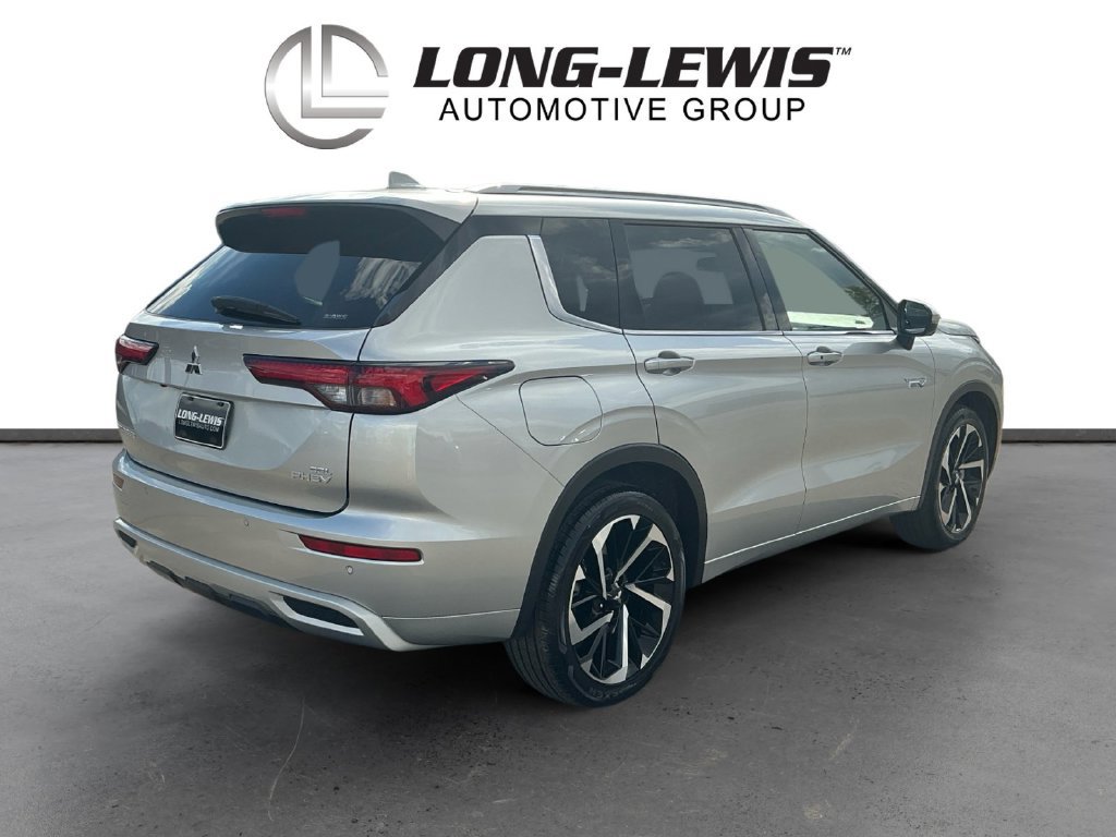 Used 2023 Mitsubishi Outlander SEL AWD/4WD image 7