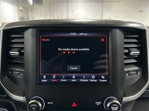 Used 2019 RAM 2500 Big Horn image 28
