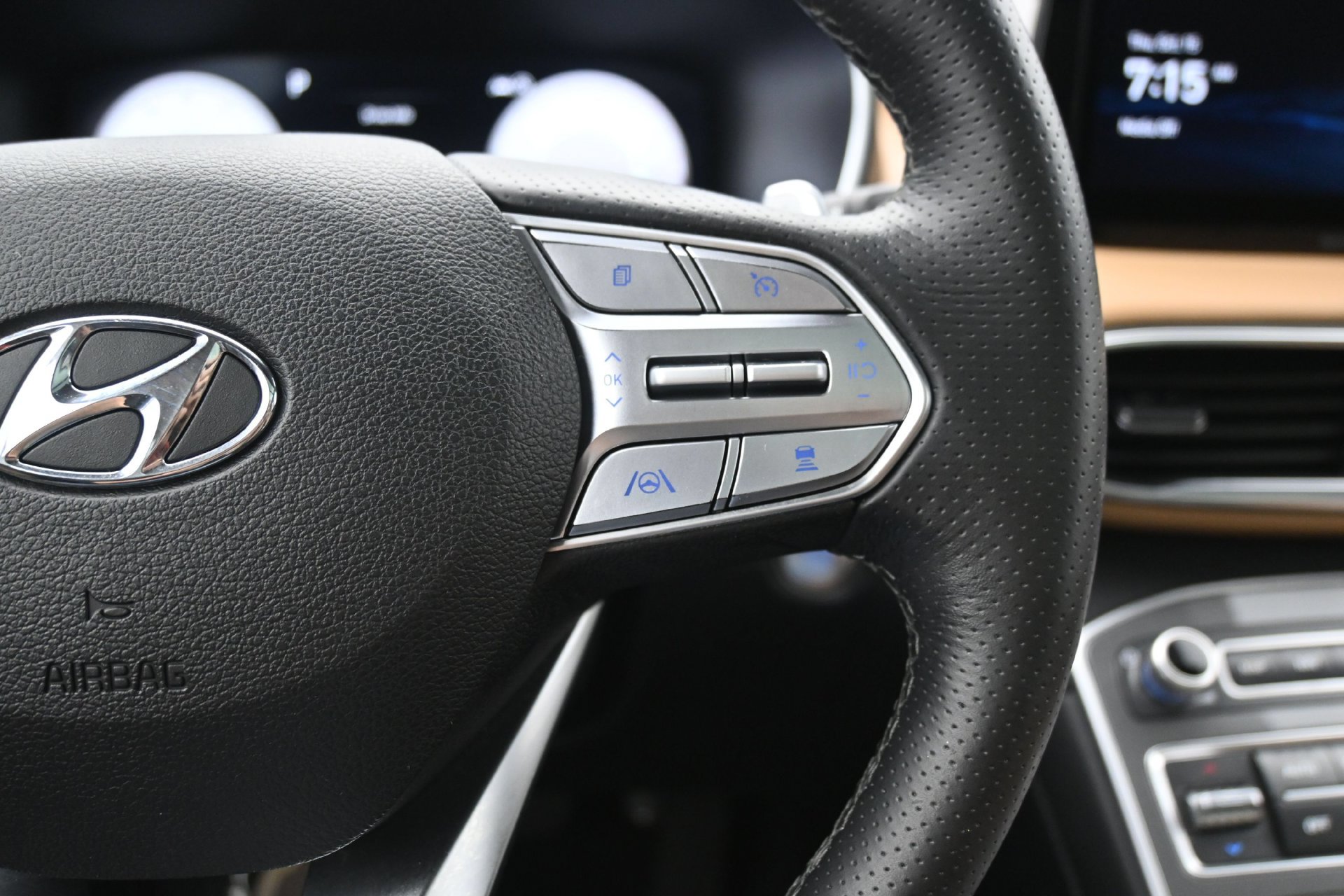 Used 2022 Hyundai Santa Fe Calligraphy AWD/4WD image 22