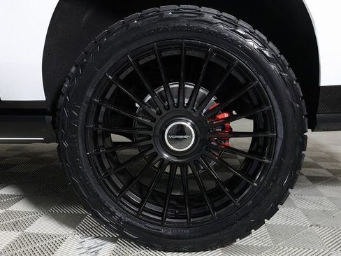 Used 2026 Cadillac Escalade ESV V image 53