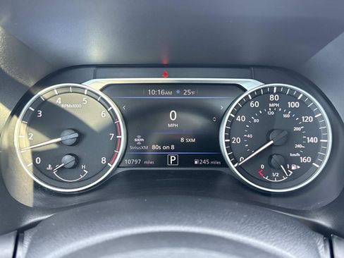 Used 2023 Nissan Sentra SR w/ SR Premium Package image 12