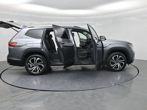 Used 2023 Volkswagen Atlas SEL AWD/4WD image 3