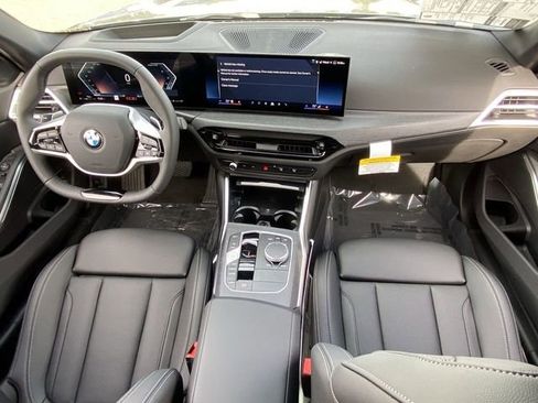 Used 2025 BMW 330i xDrive Sedan w/ Premium Package AWD/4WD image 15