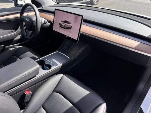 Used 2023 Tesla Model 3 Standard Range RWD image 19