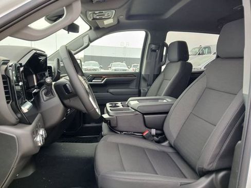 New 2026 GMC Sierra 1500 SLE w/ Preferred Package AWD/4WD image 10