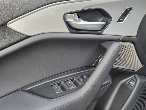 Used 2025 Acura TLX w/ Technology Package image 11