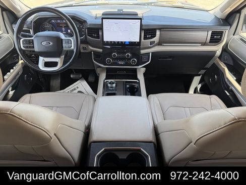 Used 2024 Ford Expedition Limited RWD image 11