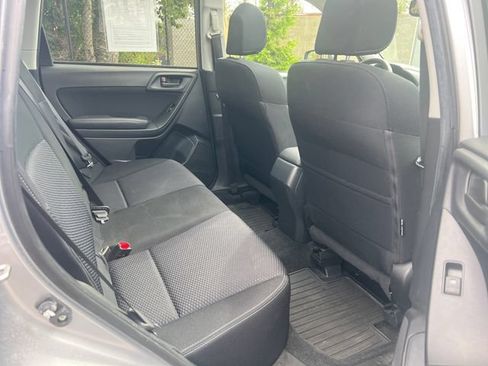 Used 2016 Subaru Forester 2.5i Premium w/ Popular Package #2 AWD/4WD image 18