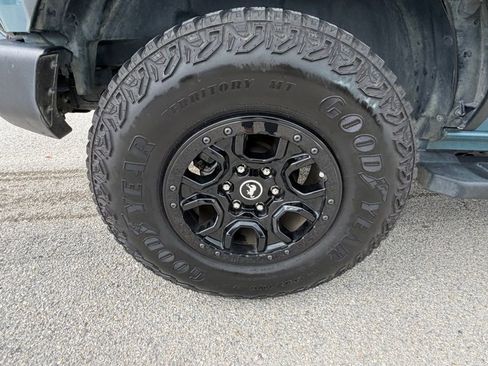 Used 2023 Ford Bronco Wildtrak AWD/4WD image 10