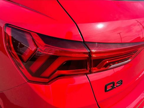 Used 2021 Audi Q3 2.0T Premium Plus image 29