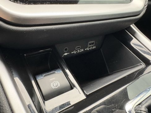 Certified 2023 Subaru Outback Limited image 21