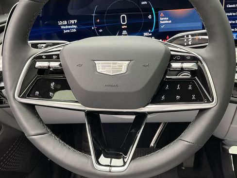 New 2025 Cadillac Lyriq Luxury image 14