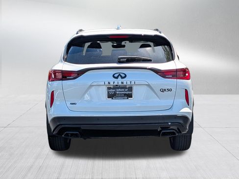 Certified 2024 INFINITI QX50 Luxe w/ Cargo Package AWD/4WD image 6
