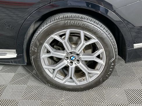 Used 2022 BMW X7 xDrive40i w/ Premium Package AWD/4WD image 40