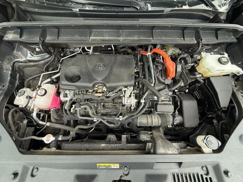 Used 2021 Toyota Highlander XLE image 14