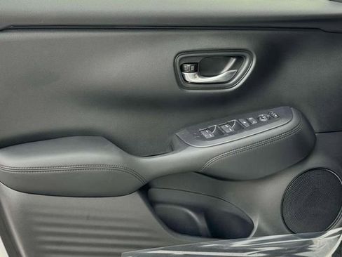New 2026 Honda HR-V LX image 29