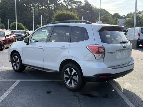 Used 2017 Subaru Forester 2.5i Limited w/ Popular Package #1 AWD/4WD image 4