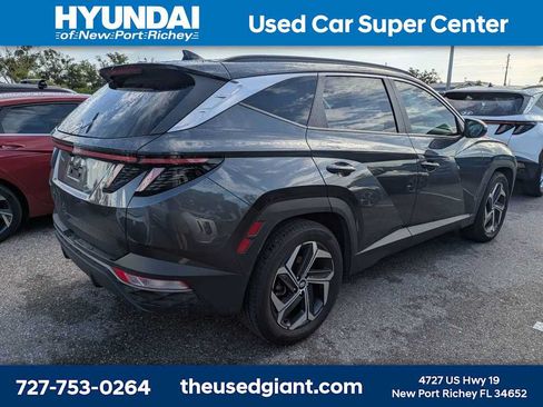 Used 2022 Hyundai Tucson SEL w/ Convenience Package FWD image 2