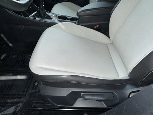 Certified 2020 Volkswagen Jetta R-Line w/ R-Line Cold Weather Package image 24