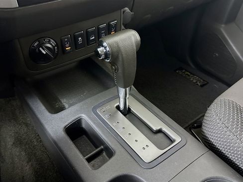 Used 2014 Nissan Xterra PRO-4X w/ Nevada Tow Package image 15