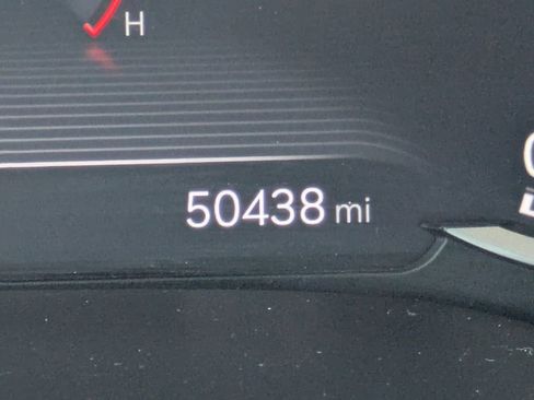 Used 2023 Genesis GV80 3.5T Advanced + w/ Cargo Package image 31