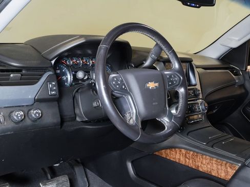 Used 2020 Chevrolet Tahoe Premier AWD/4WD image 7