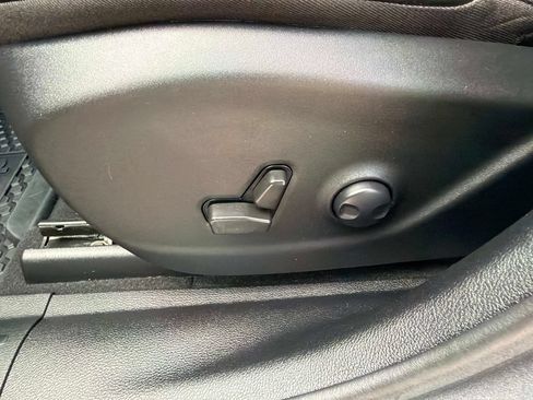 Used 2022 Jeep Cherokee Trailhawk AWD/4WD image 20