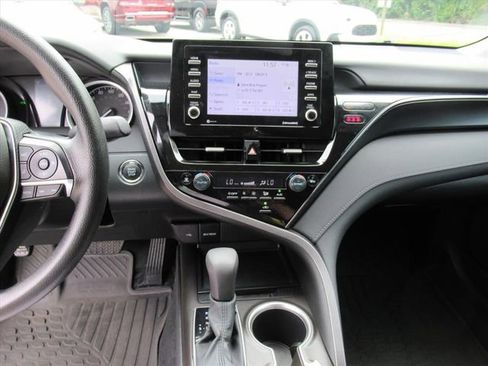 Used 2024 Toyota Camry LE image 20