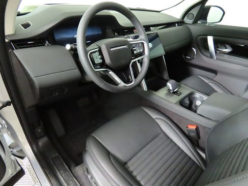 Certified 2024 Land Rover Discovery Sport S image 9
