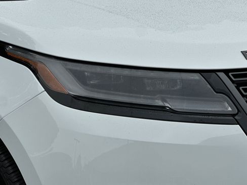 Used 2026 Land Rover Range Rover Velar Dynamic SE image 12