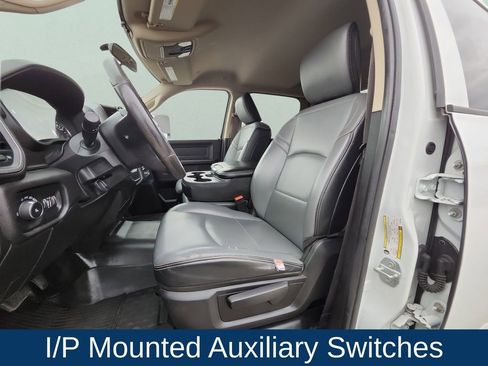 Used 2020 RAM 3500 Tradesman w/ Chrome Appearance Group image 17