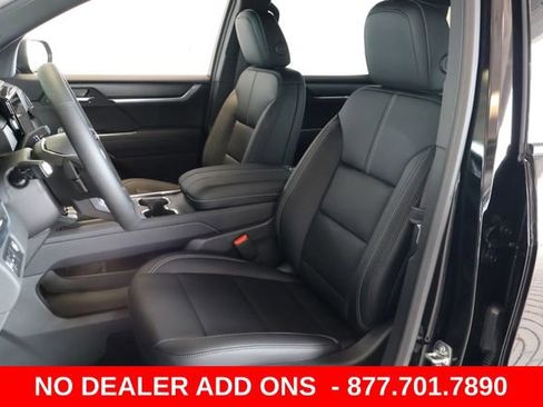 New 2026 GMC Acadia Elevation w/ Black Edition image 15