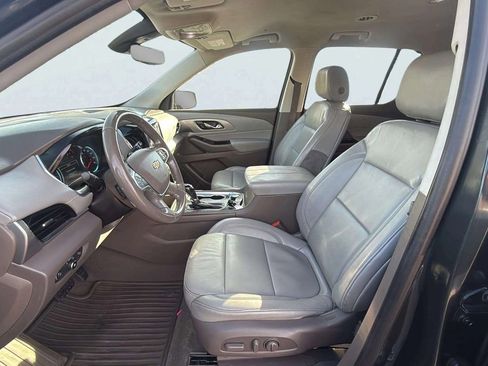 Used 2018 Chevrolet Traverse LT image 14