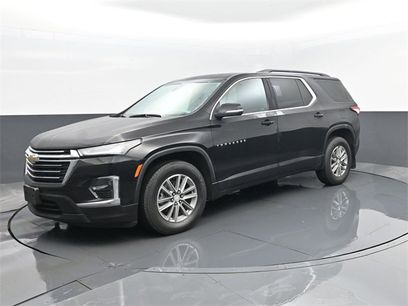 Used 2023 Chevrolet Traverse LT