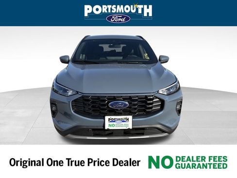 New 2026 Ford Escape ST-Line Select w/ Tech Pack #2 image 10