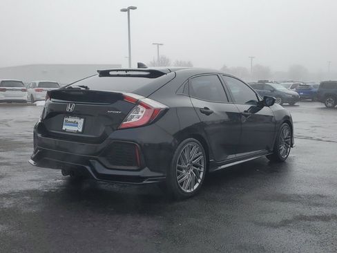 Used 2018 Honda Civic Sport image 7