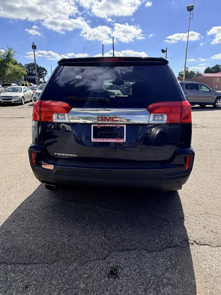 Used 2017 GMC Terrain SLE FWD image 4