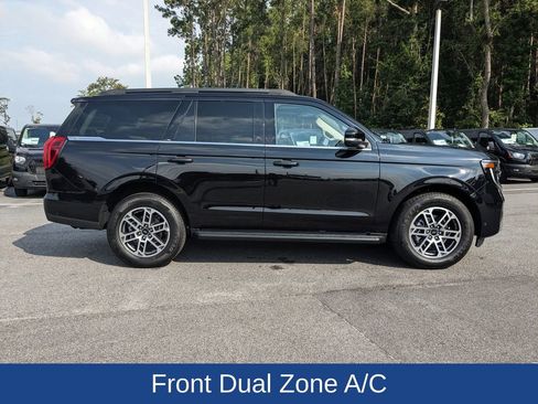 New 2025 Ford Expedition Active image 3