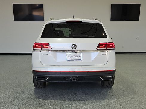 Certified 2023 Volkswagen Atlas SEL AWD/4WD image 7