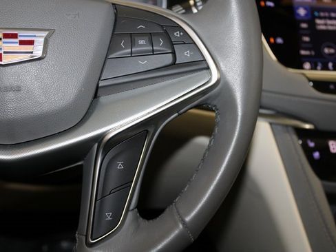 Certified 2022 Cadillac XT5 Premium Luxury image 25