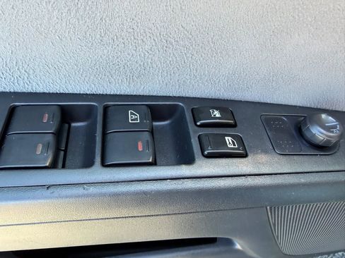Used 2012 Nissan Sentra 2.0 SL w/ Special Value Pkg FWD image 25