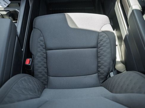 New 2026 Toyota Tundra SR5 AWD/4WD image 32