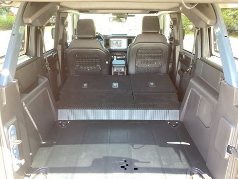 New 2025 Ford Bronco Badlands image 12